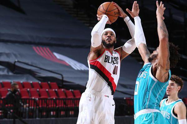 开云体育-温水煮蛙走到死胡同 开拓者主帅进入离队倒计时？